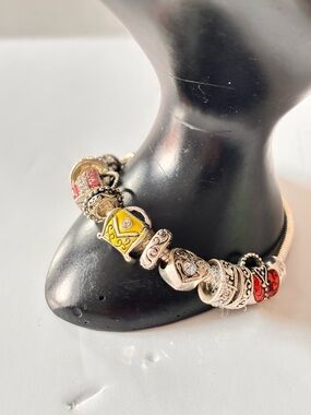 🦋2/25$ Bracelet with cute enamel purses variety "Pandora style" charms